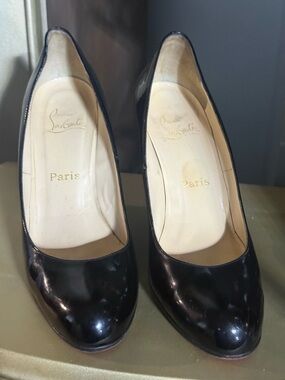 Christian Louboutin Black Patent Leather Round-Toe Pumps